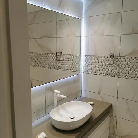 Hotel Y & P Latchi