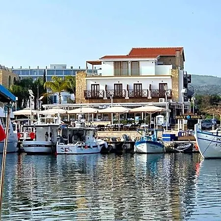 Y & P Hotel *