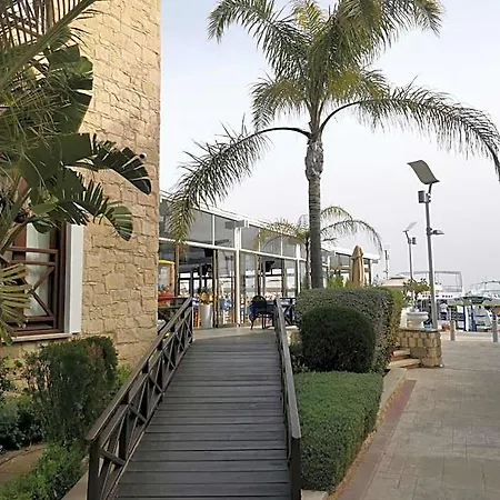 Y & P Hotel Lachi