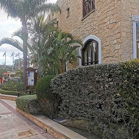Y & P Hotel Lachi