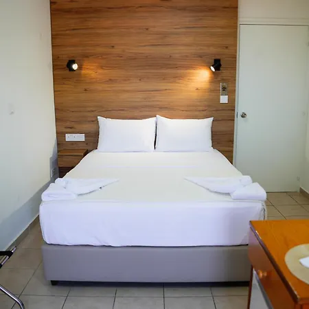 Y & P Hotel Lachi