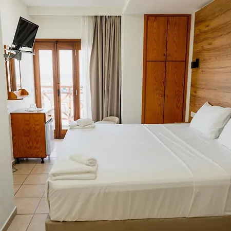 Y & P Hotel